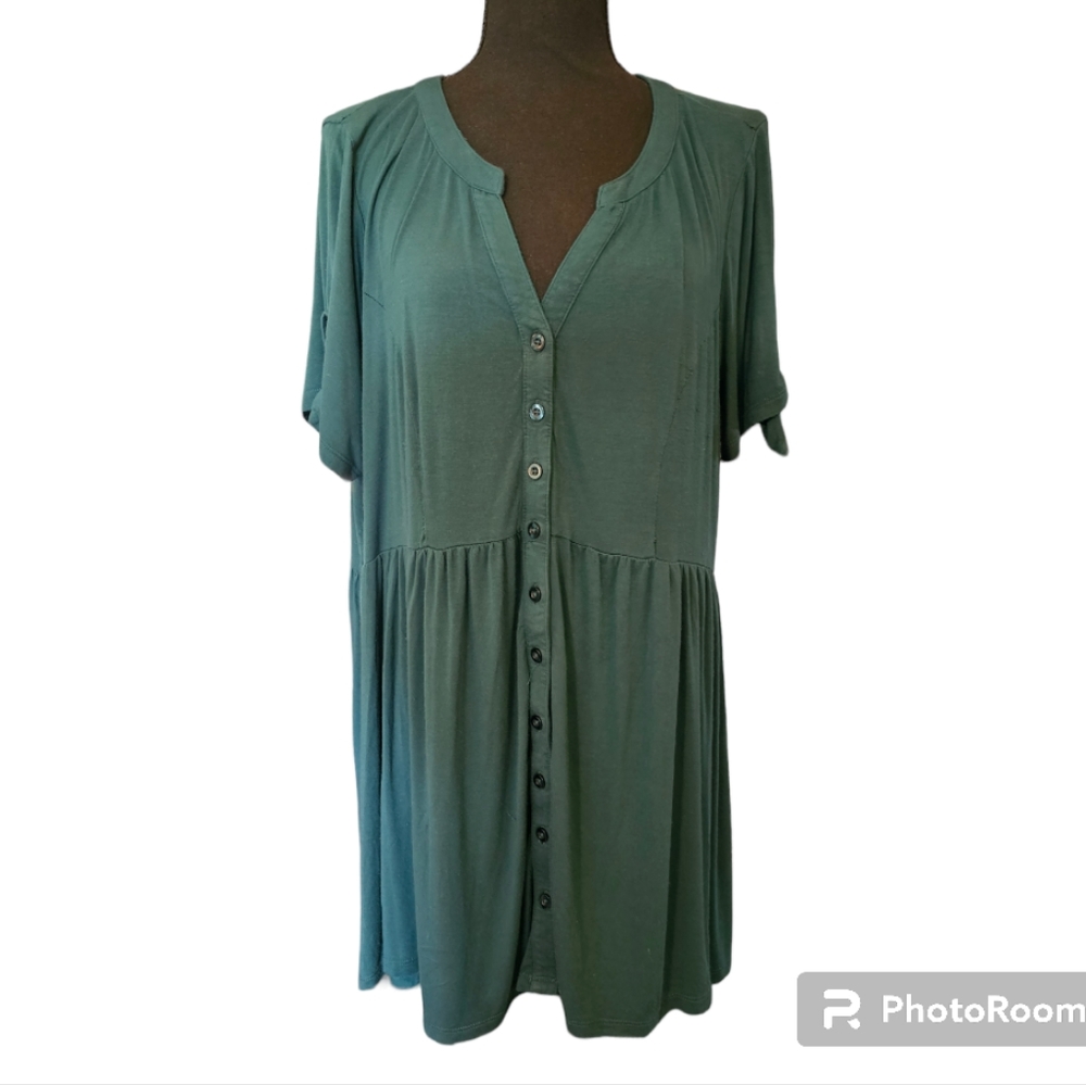 Torrid Super Soft High Low Top - Forest Green - Size 2 - 18/20
